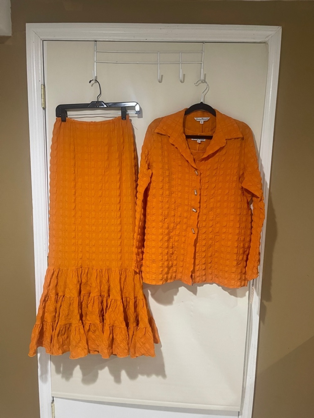 NWT Courtney Washington Orange Textured Three Piece Maxi Skirt Set   Size Small